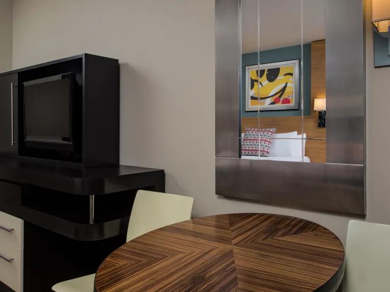 Deluxe Studio - Theme Park View