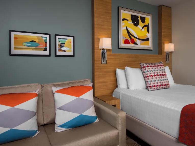 Deluxe Studio - Theme Park View