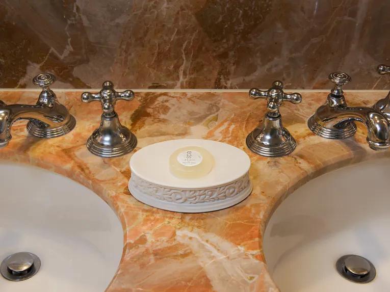 Outer Bldg - Deluxe Room - Garden View