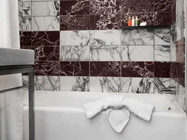 Standard Room - Atrium Club Level