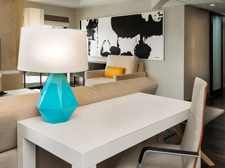 Bay Lake View - 1 Bedroom Suite - Club Level