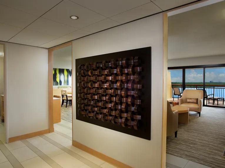 Bay Lake View - 2 Bedroom Suite - Club Level