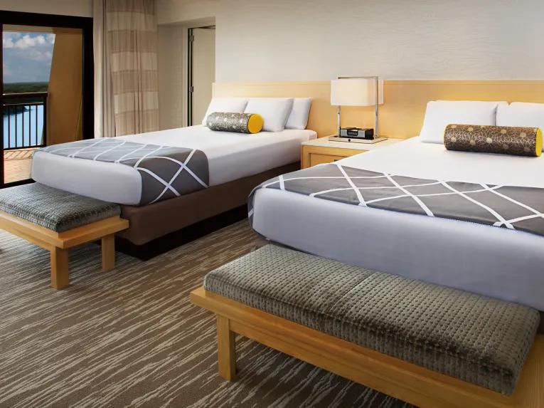 Bay Lake View - 2 Bedroom Suite - Club Level