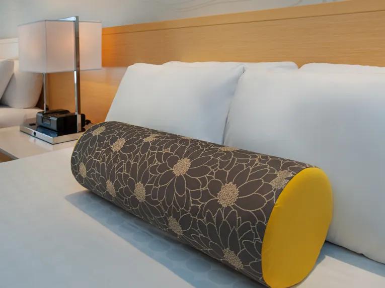 Bay Lake View - 2 Bedroom Suite - Club Level