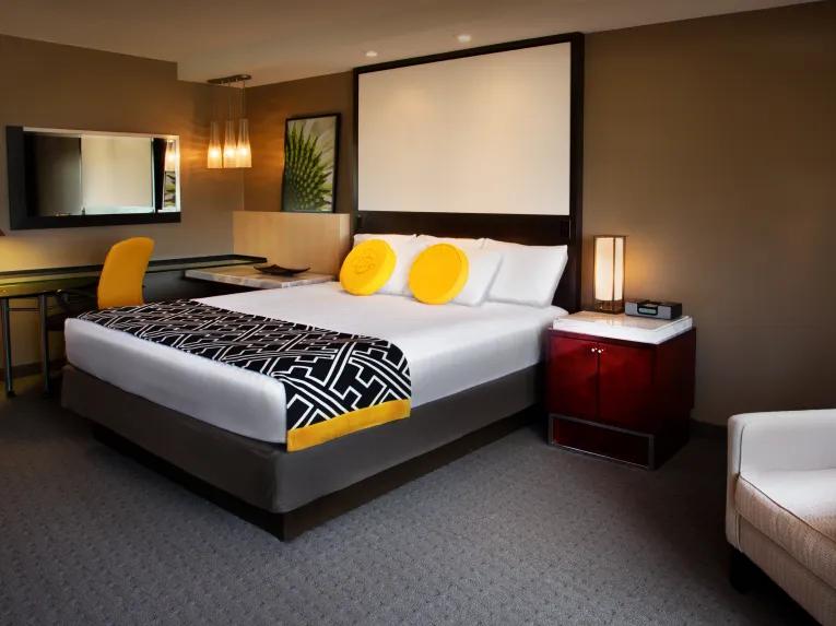 Theme Park View - Atrium Club Level