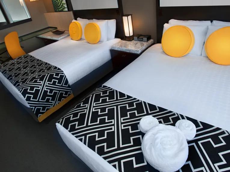 Theme Park View - Atrium Club Level