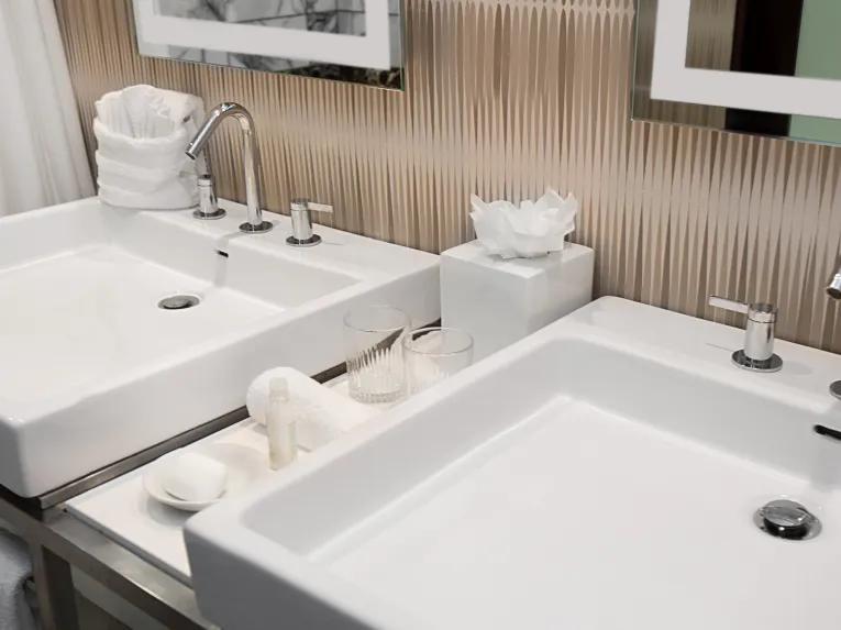 Theme Park View - Atrium Club Level