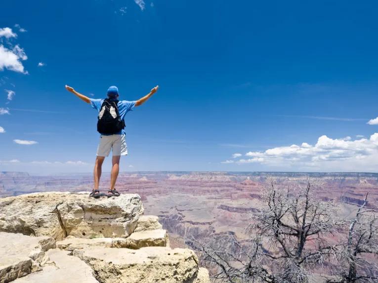 Free Vegas Show when booking Grand Canyon South Rim Coach Tour