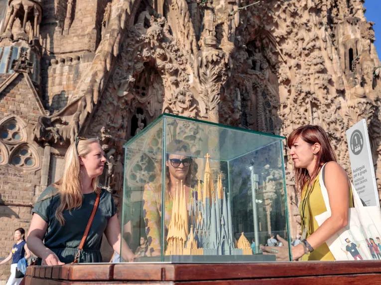 Skip the Line La Sagrada Família Express Tour