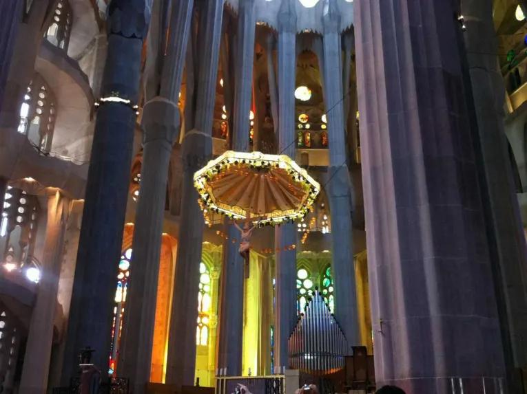 Sagrada Familia with Towers Skip the Line Ticket