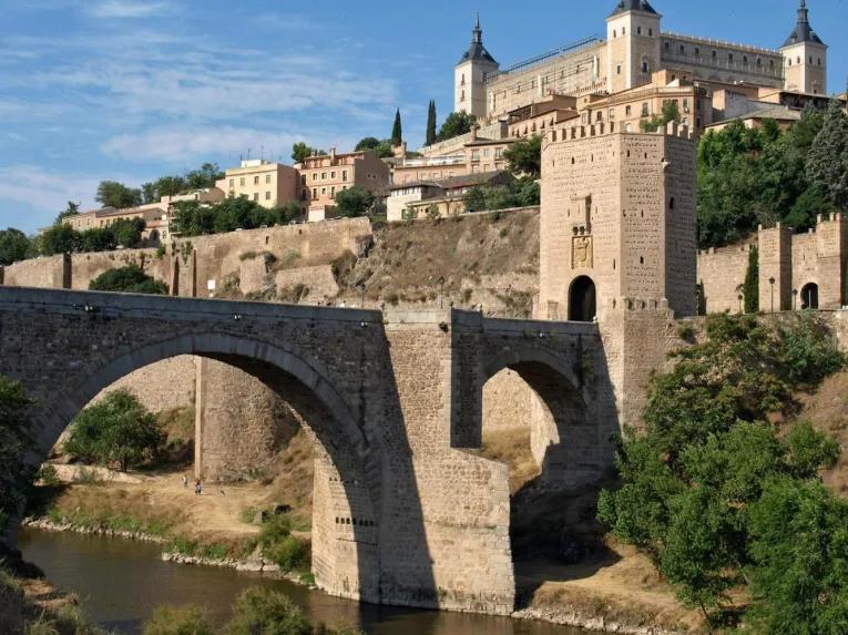 Toledo Imperial and Winery Tour - Small Group