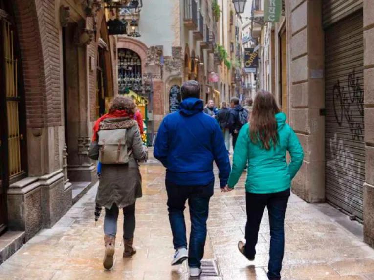 Barcelona in a Day: La Sagrada Família, Casa Milà, Historic Center & Cathedral Rooftop