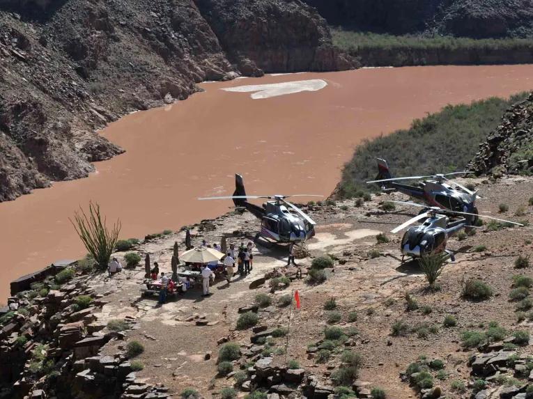 Wind Dancer – Deluxe Sunset Grand Canyon Helicopter Tour with Canyon Landing