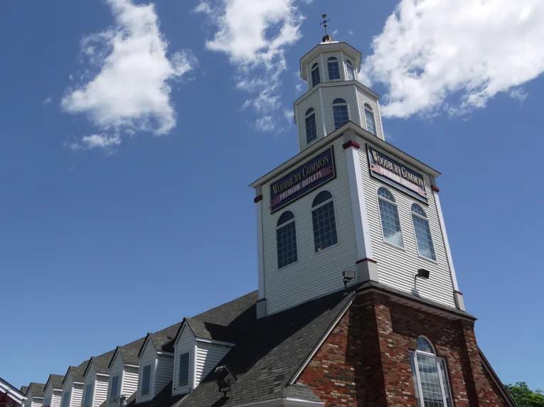 Woodbury Common Premium Outlets Shopping Tour