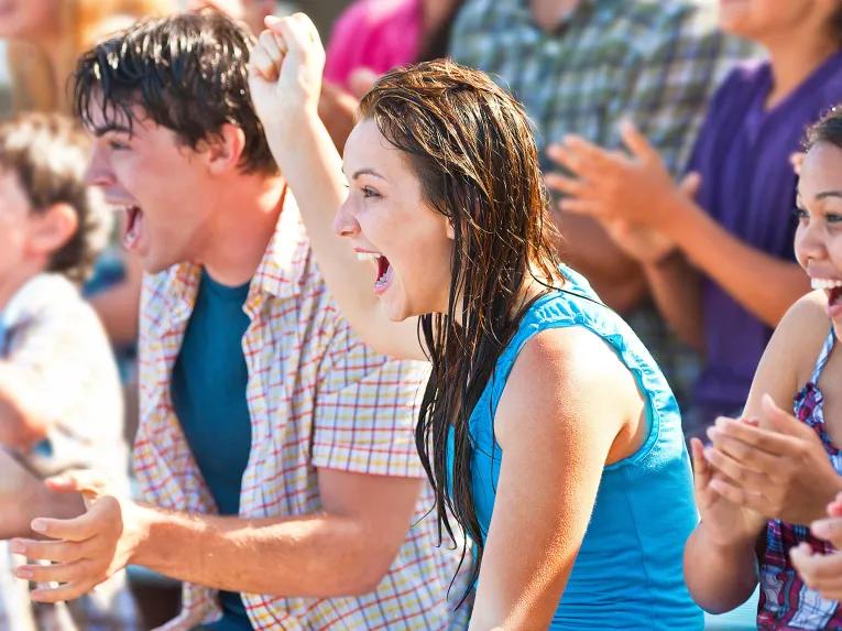 Guests enjoying a show at SeaWorld Orlando with the Signature Show Seating Ticket