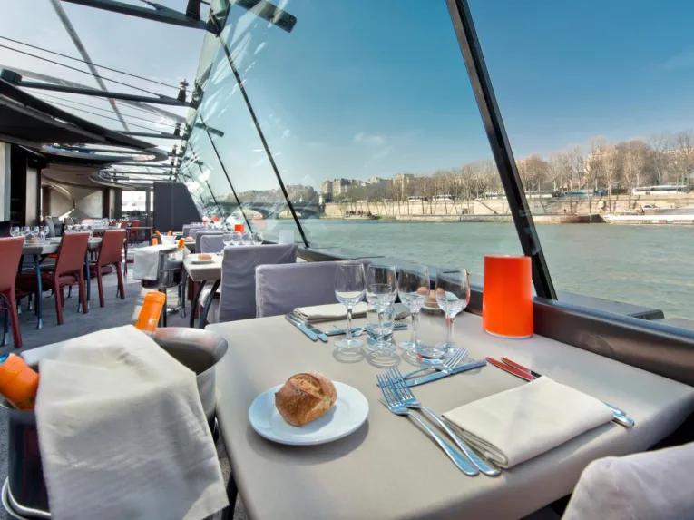 Bateaux Parisiens Lunch Cruise