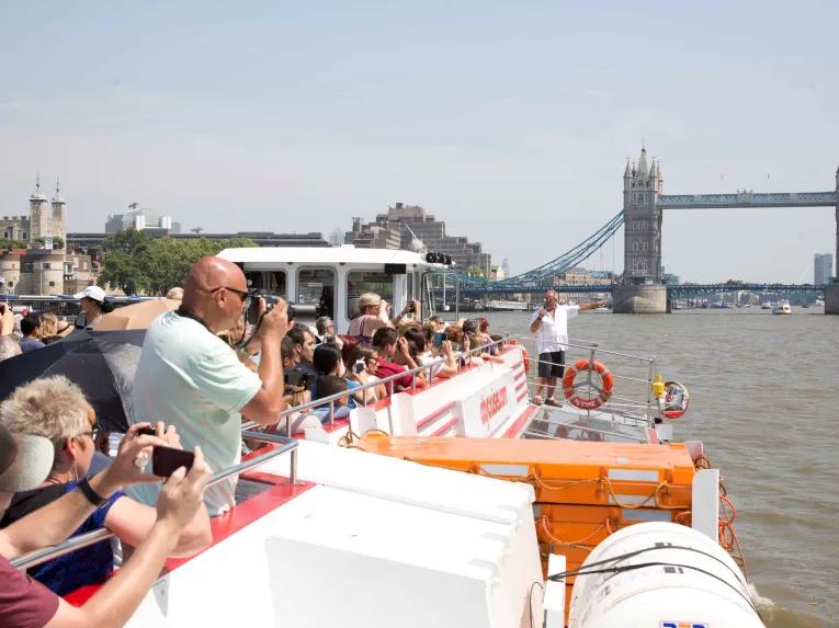 River Thames Hop-on Hop-off Sightseeing Cruise