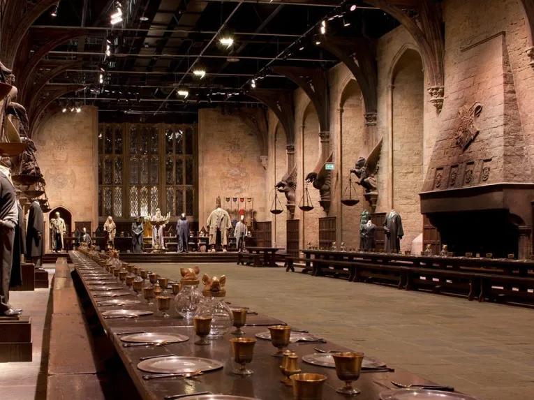Warner Bros. Studio Tour London – The Making of Harry Potter and Lunch