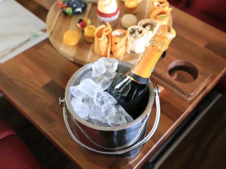 Afternoon Tea Bus with Panoramic Tour of London