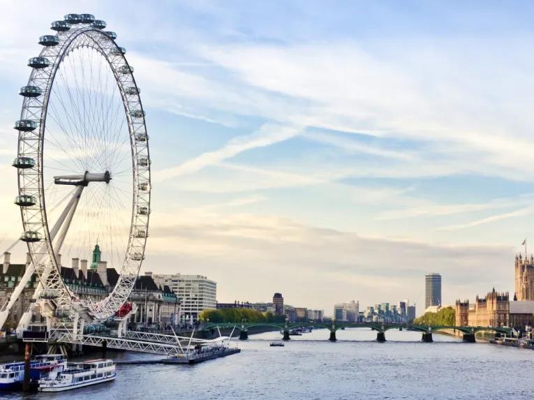 Thames Cruise Sightseeing River Red Rover Ticket for Two