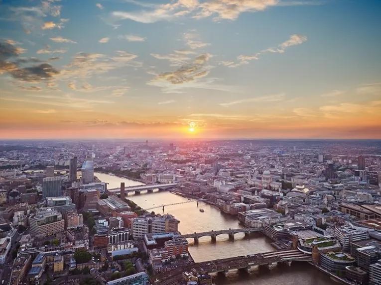 London The View from the Shard - Sunset view