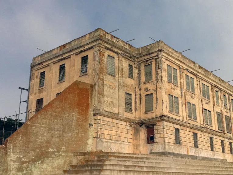 1-Day Hop-On Hop-Off & Alcatraz