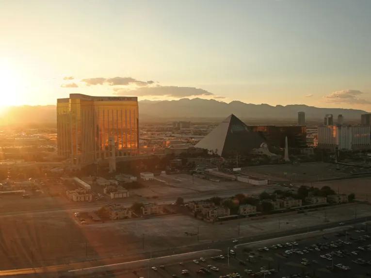King of Canyons Sunset Helicopter Tour with Canyon Landing