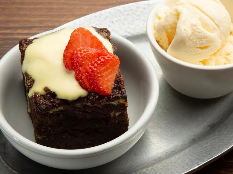 Self-guided Finger Licking Foodie Tour - Arts District