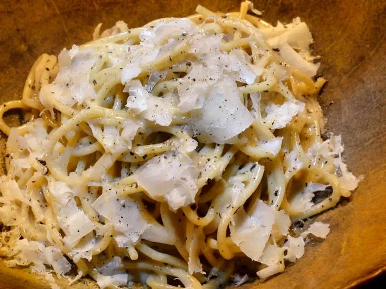 Self-guided Finger Licking Foodie Tour - Arts District