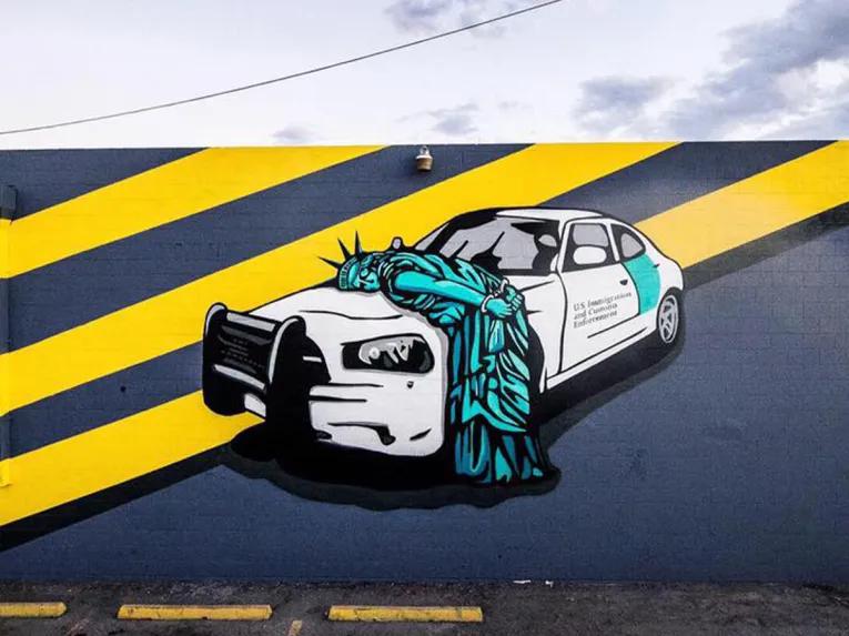 Self-guided Finger Licking Foodie Tour - Arts District