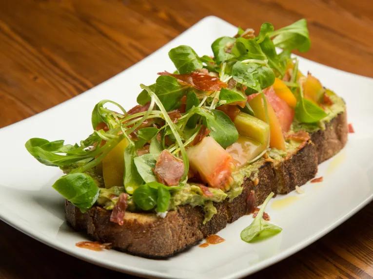 Self-guided Finger Licking Foodie Tour - Downtown