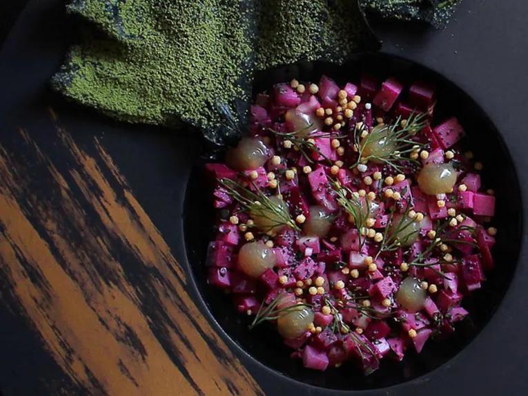 Self-guided Finger Licking Foodie Tour - Chinatown