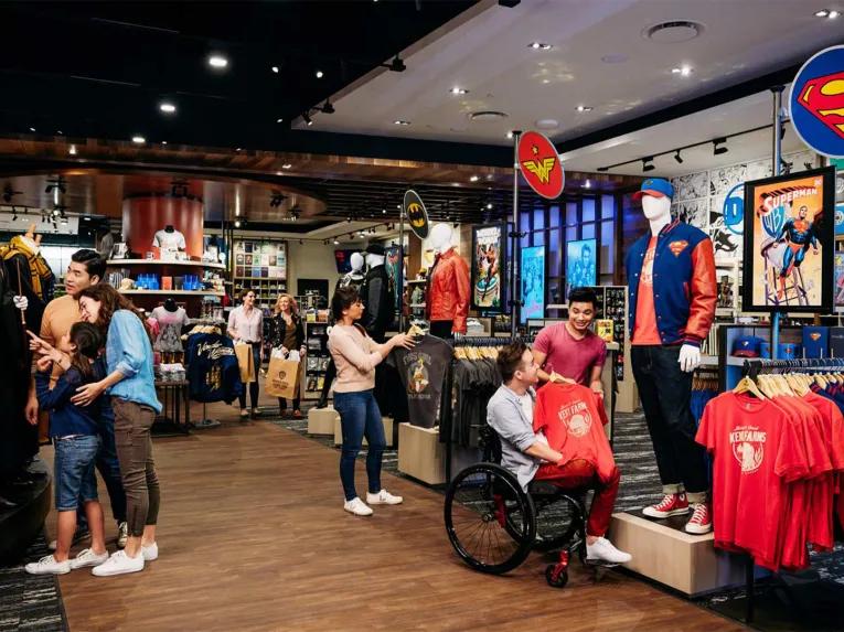 Experience the Golden Age of Hollywood - Warner Bros. Studio Tour Hollywood 