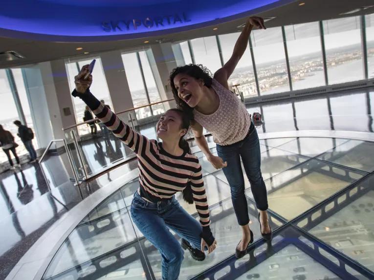 Girls taking selfies at the One World Observatory