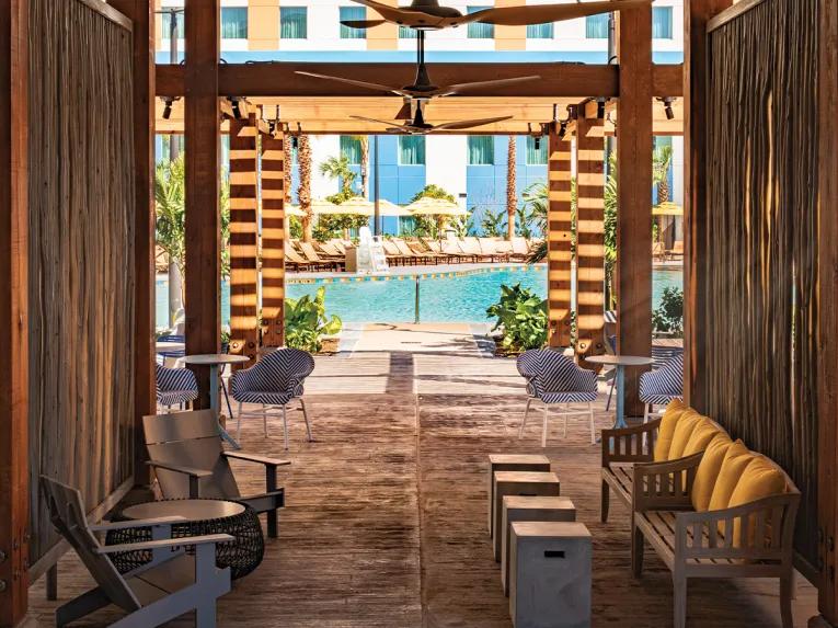 Endless Summer – Dockside