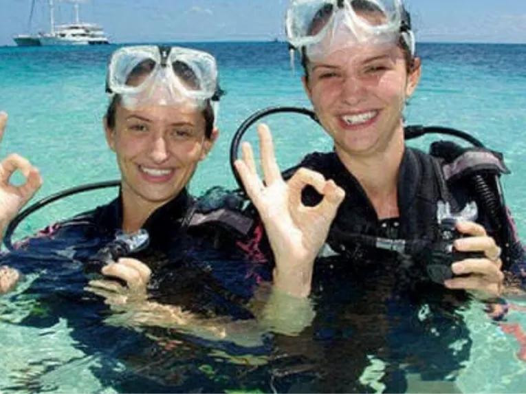 Luxury Ocean Spirit Cruise to Michaelmas Cay