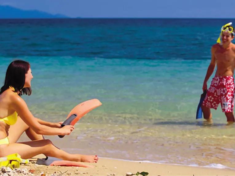 Wavedancer Low Isles Reef Cruise