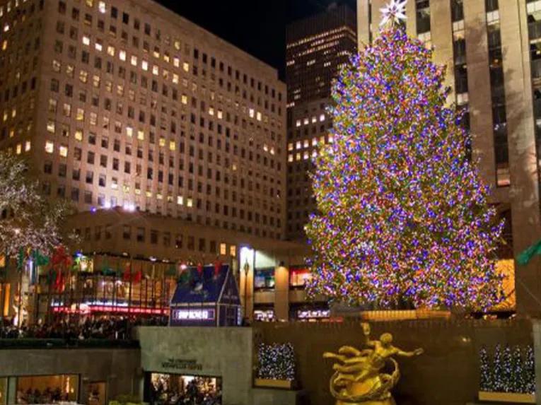 Holiday Lights &amp; Movie Sites Tour 
