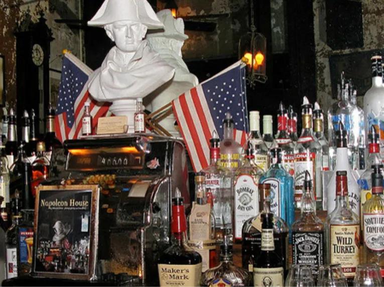 New Orleans Craft Cocktail Walking Tour