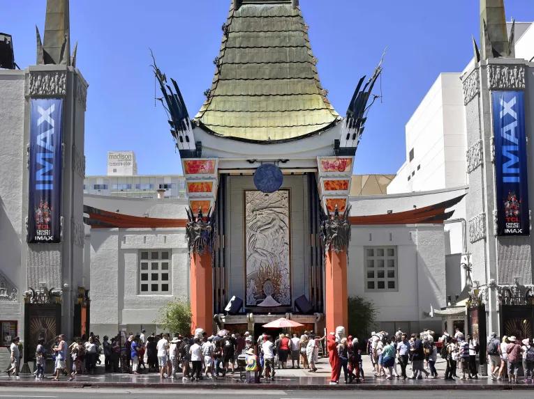 Mann's Chinese Theatre, Hollywood Walk of Fame