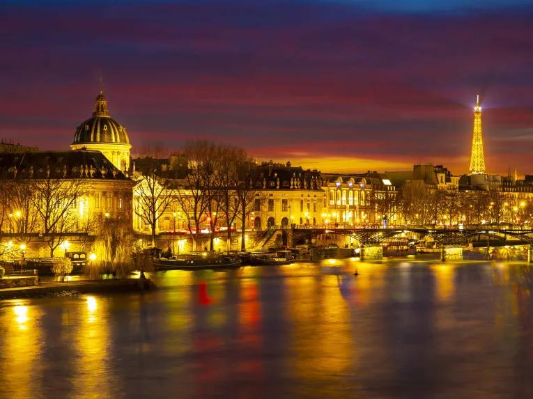 Paris by Night Bus Tour