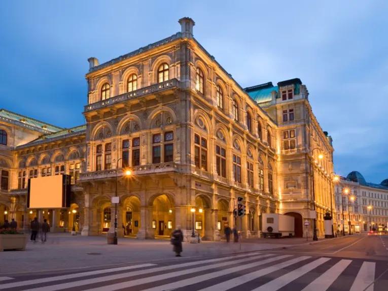 Big Bus Vienna Hop-on Hop-off Bus Tour