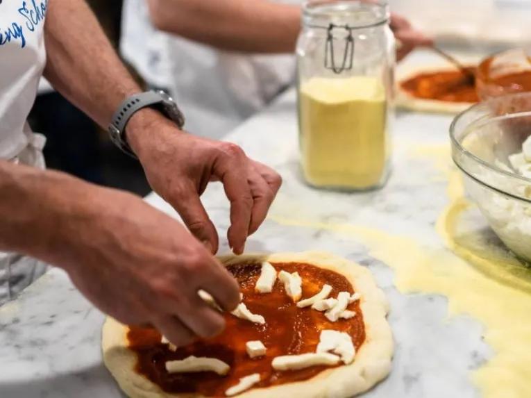 Gelato and Pizza making class in Milan