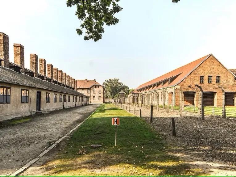 Auschwitz-buildings