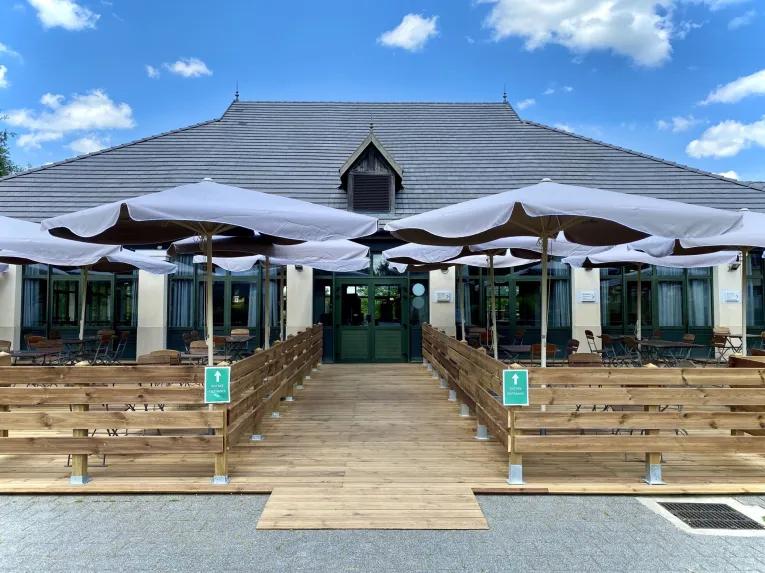 Campanile Val de France Terrace