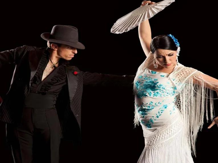flamenco-dancing-couple