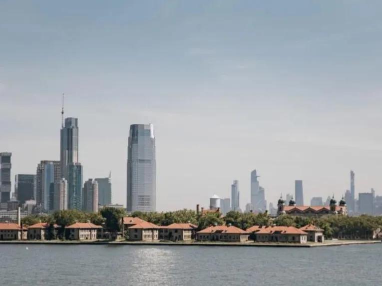 Fully-Guided-Statue-of-Liberty-Tour-with-Ellis-Island