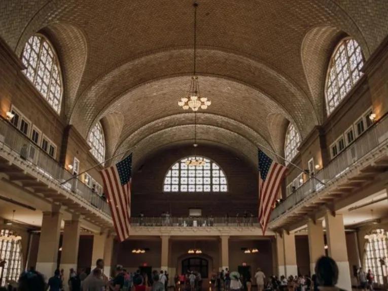Fully-Guided-Statue-of-Liberty-Tour-with-Ellis-Island