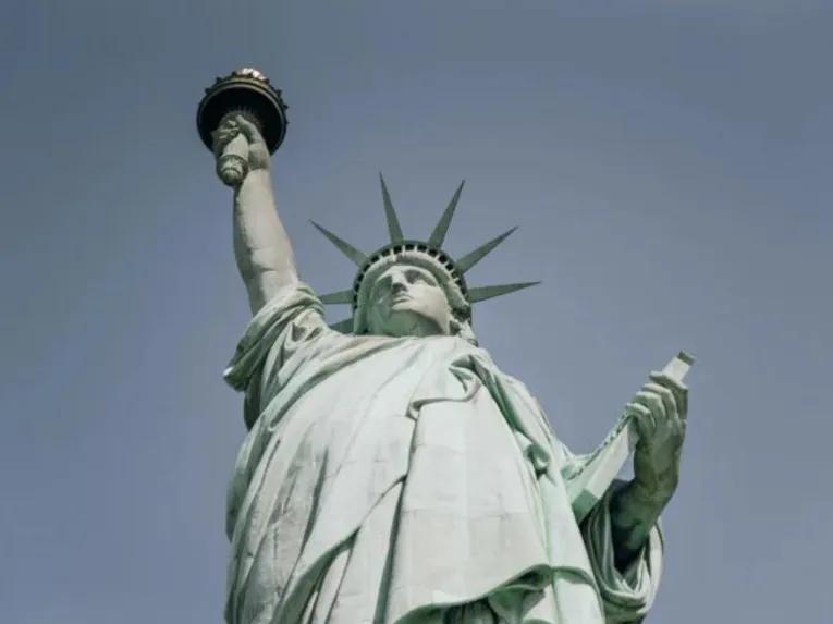 Fully-Guided-Statue-of-Liberty-Tour-with-Ellis-Island