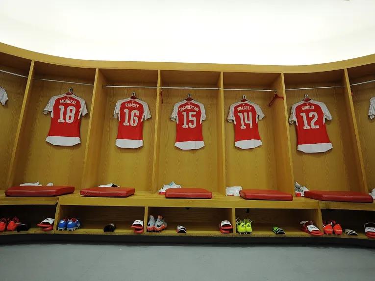 team-changing-room